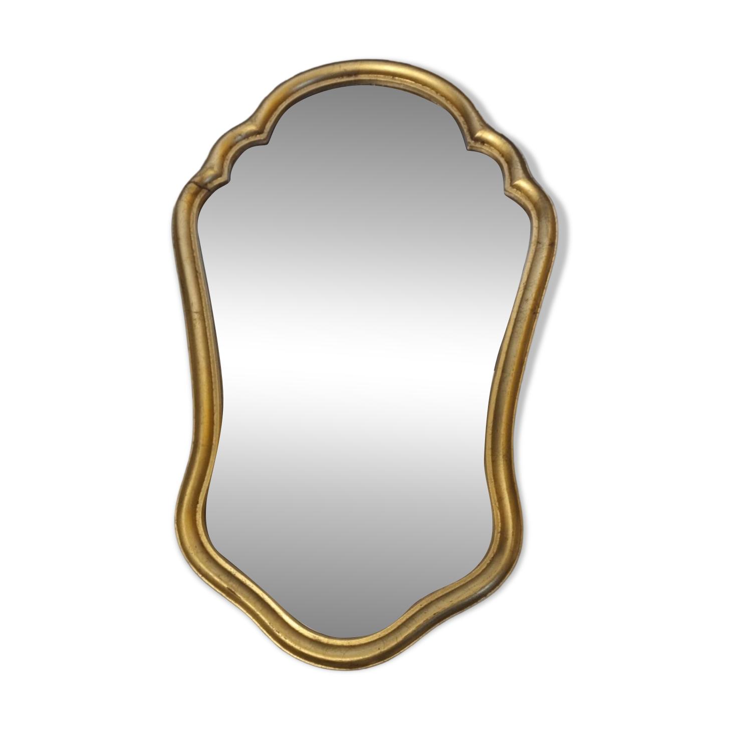 Batoque mirror in gilded wood 65 x 42 cm