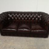 English style brown leather chesterfield sofa