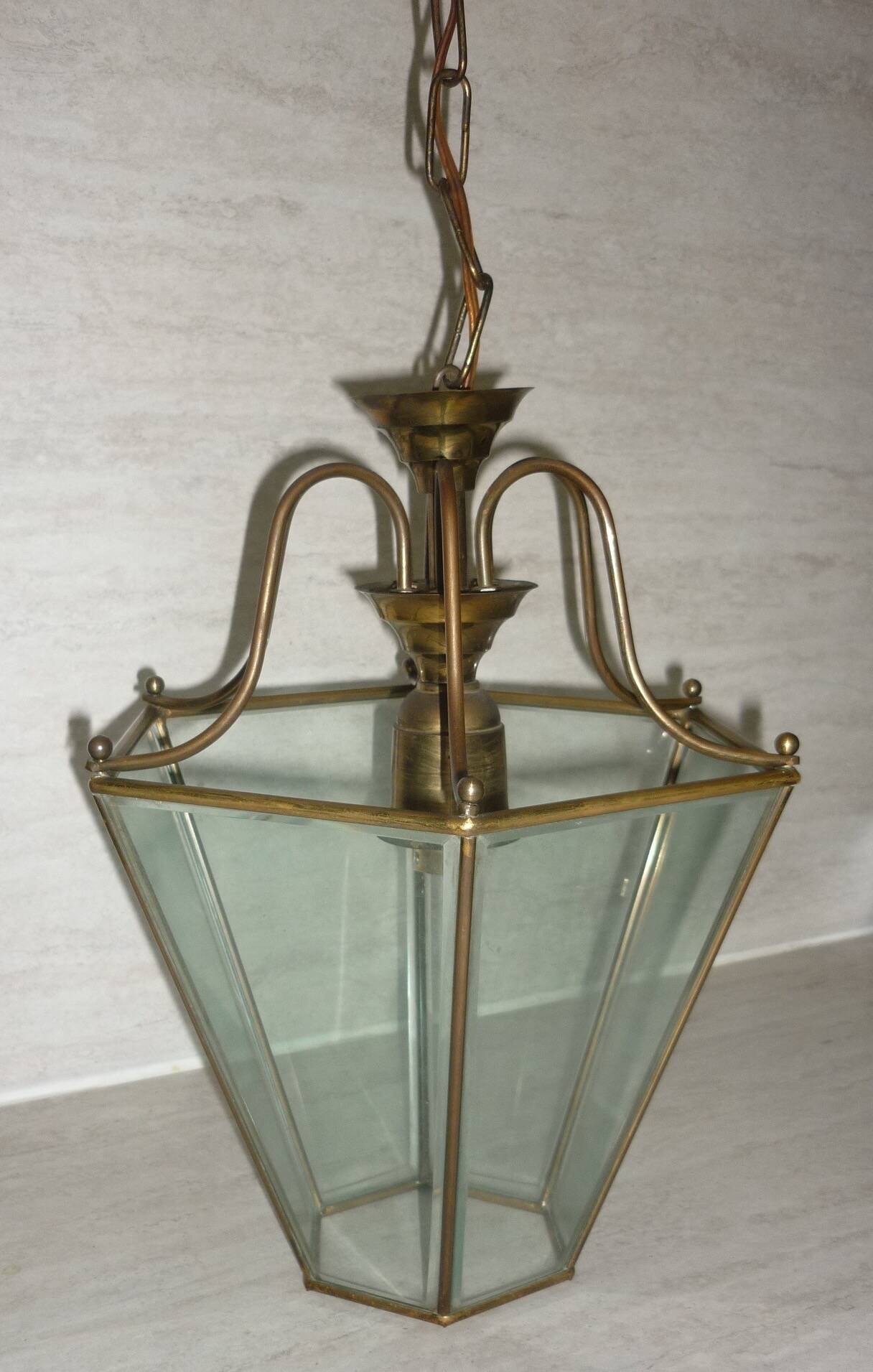 Brass lantern with 6 beveled glasses