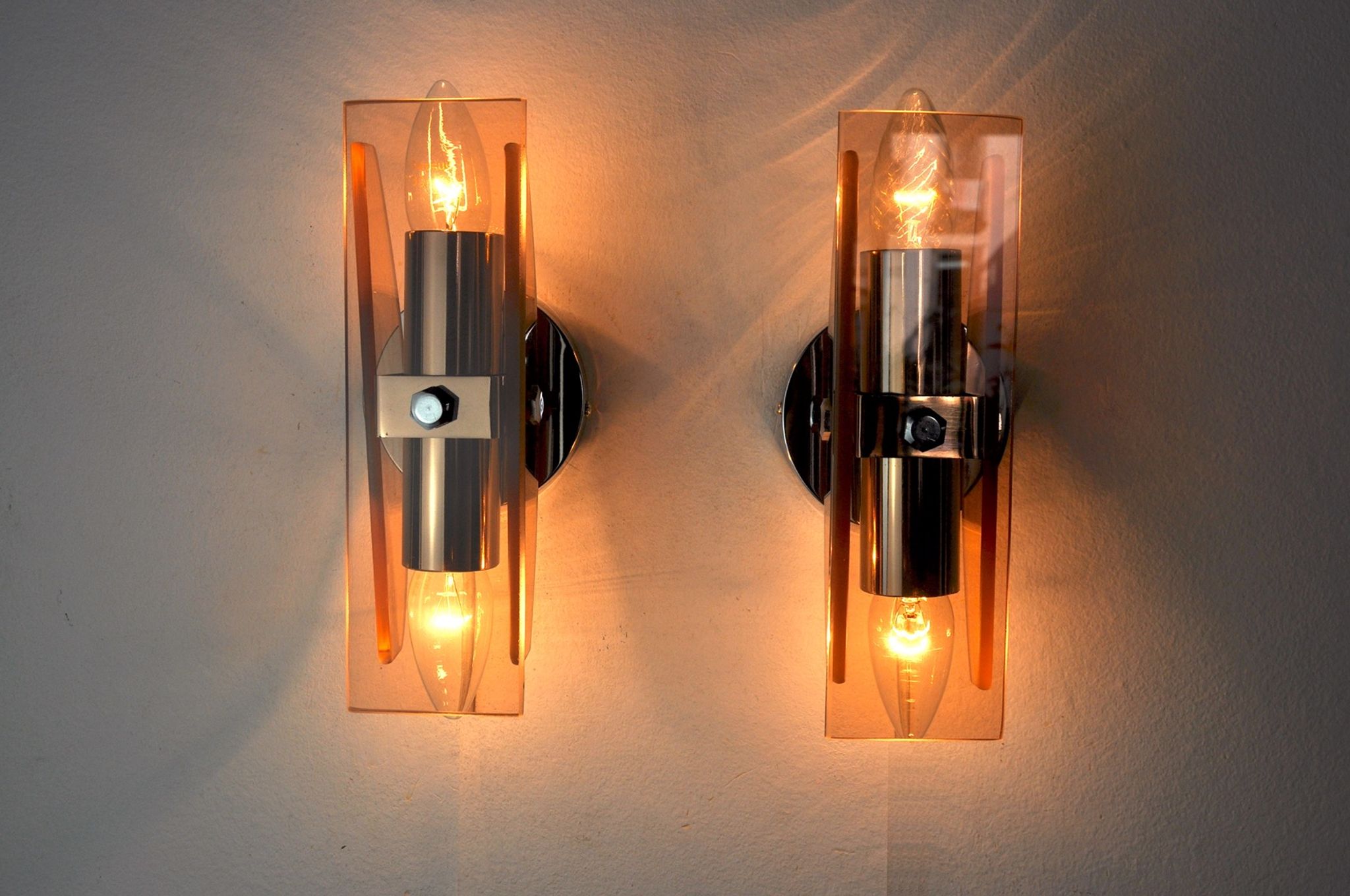 Pair of Veca wall lamps in pink Murano glass Italy 1970