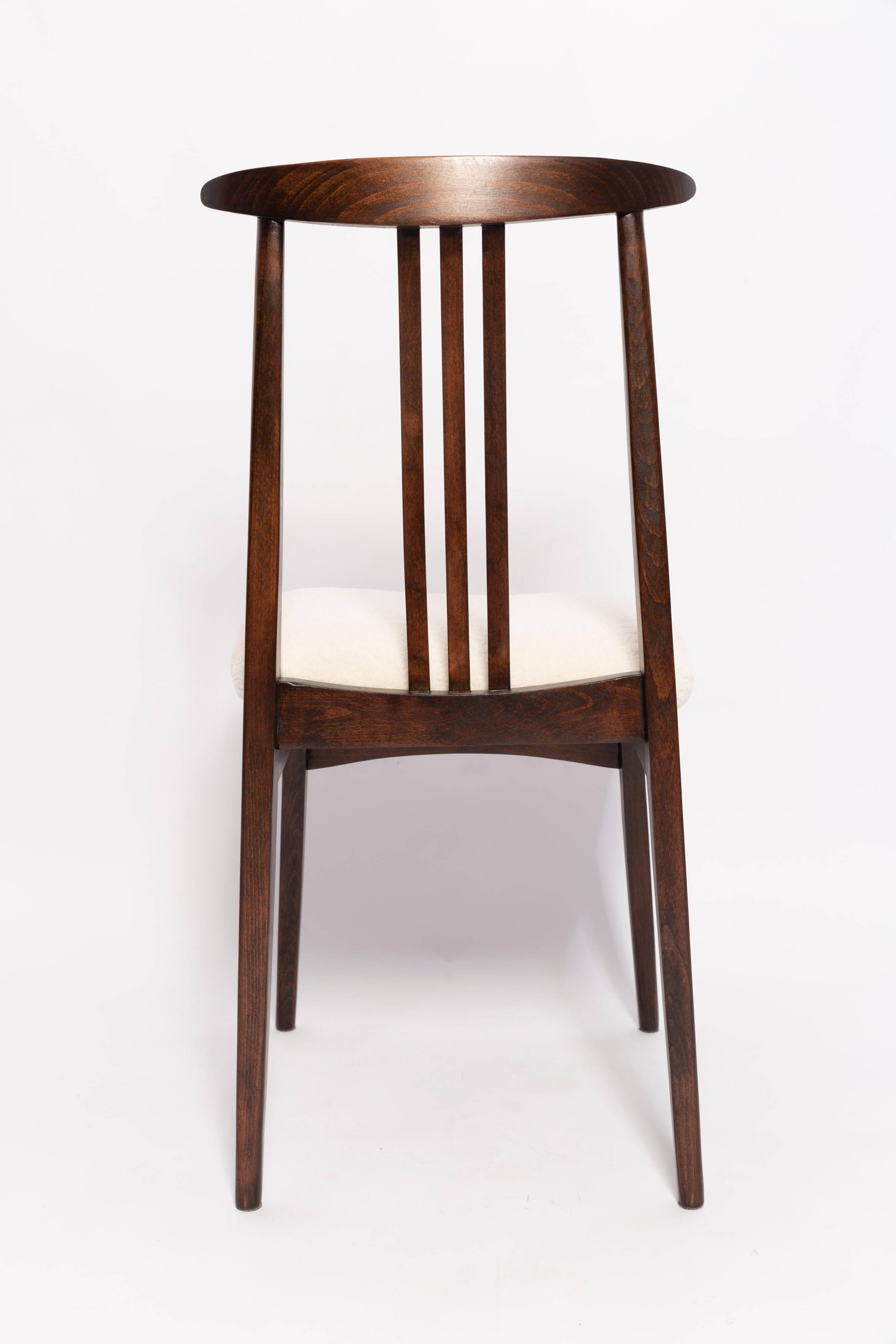 Chaise Mid-Century en Bouclé ivoire crème et bois de hêtre par M. Zielinski, Europe, 1960s