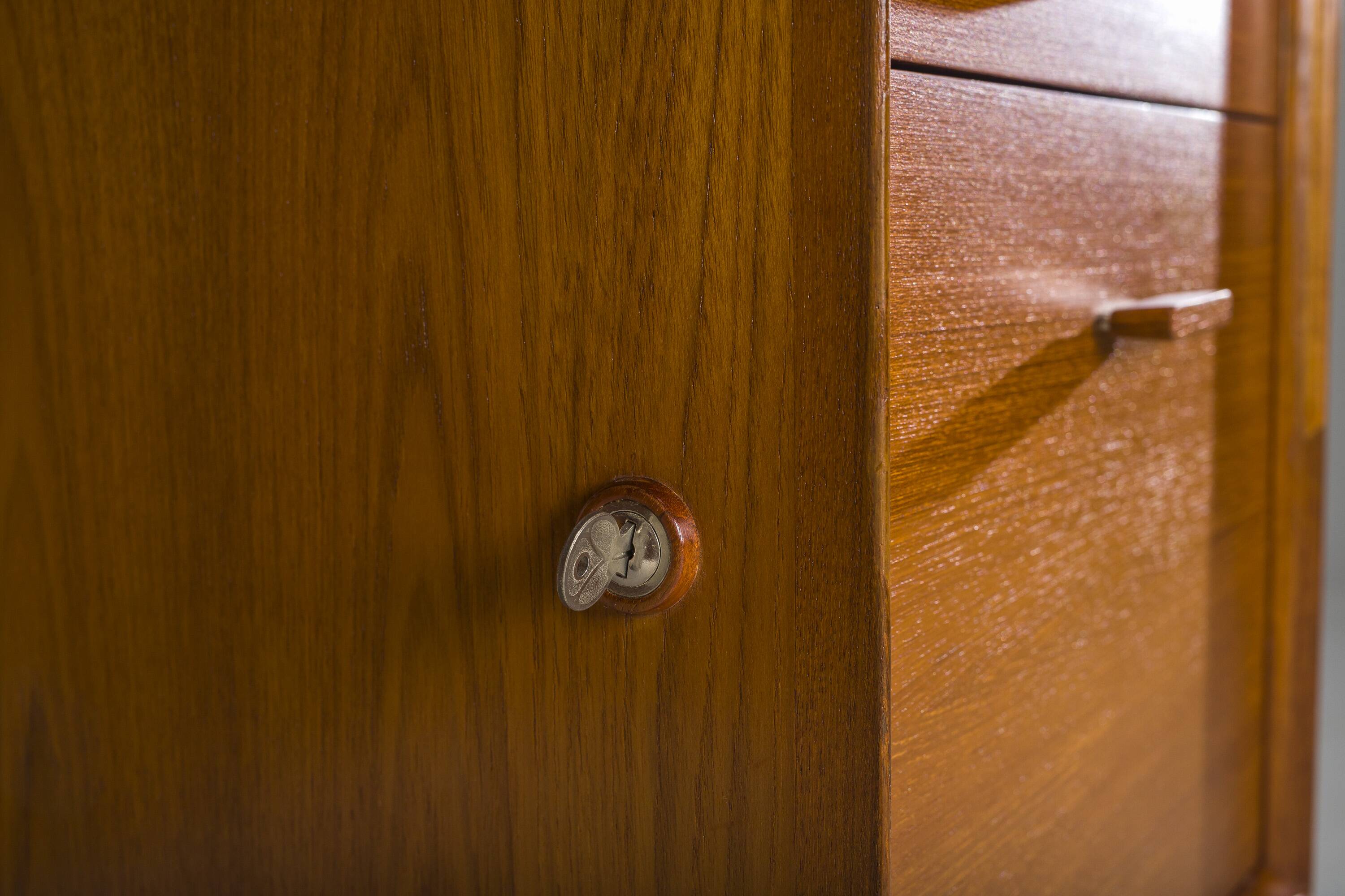 Model 207 Desk in Teak by Arne Vodder for Sibast, 1960s