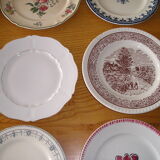 Set of 12 different flat plates