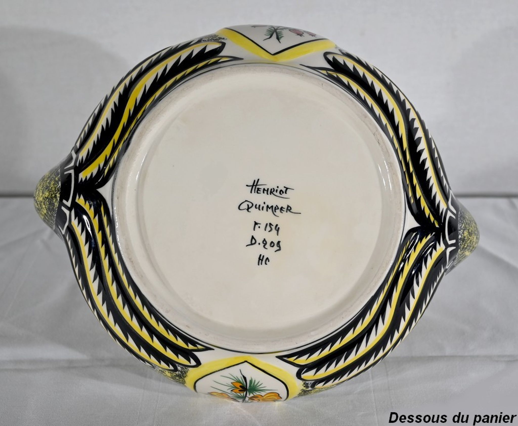 Earthenware basket, Manufacture Henriot Quimper – Mid-twentieth century