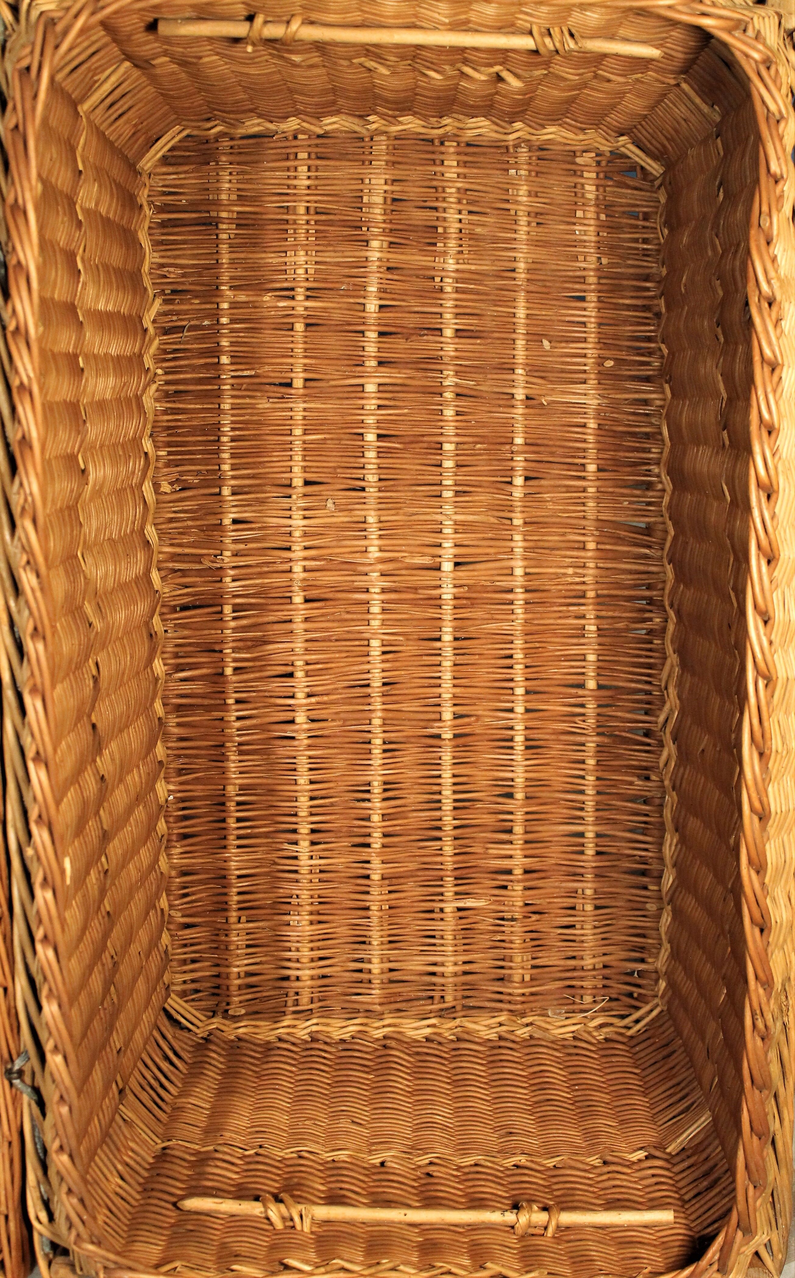 Trunk wicker 1930