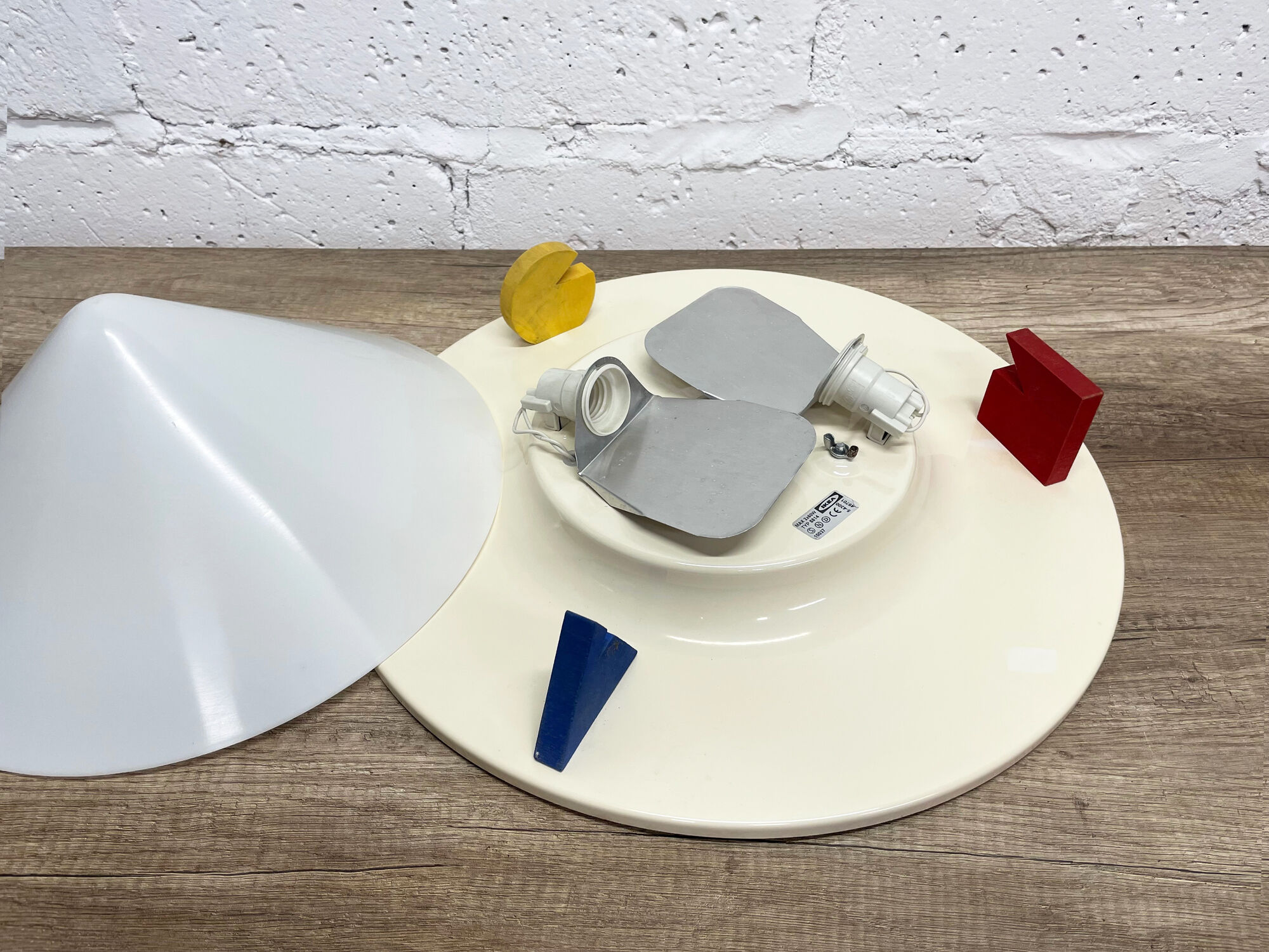 Memphis style ceiling or wall lamp, Ikea 1990s