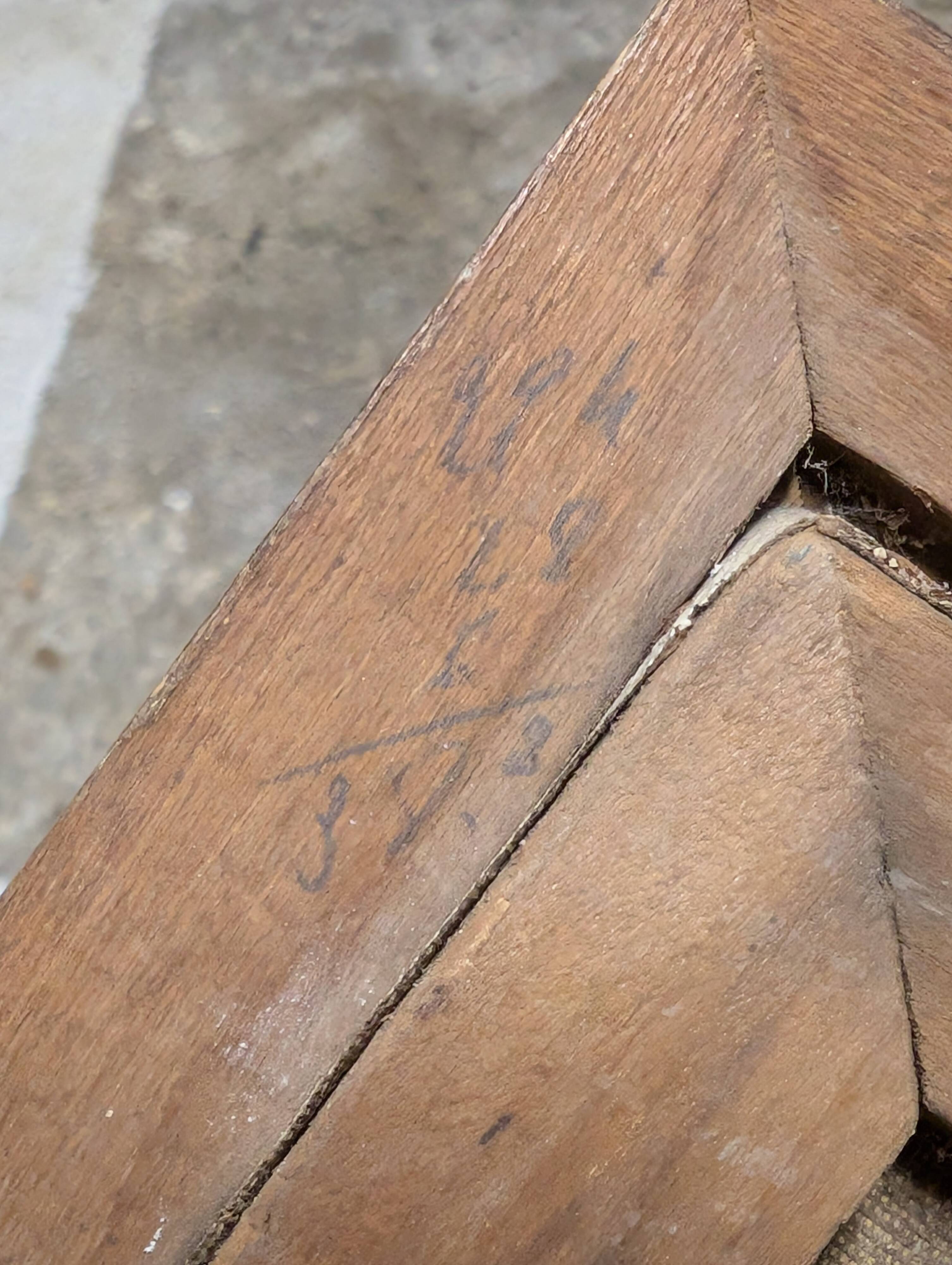 Old oil painting on canvas from the 19th/20th century.