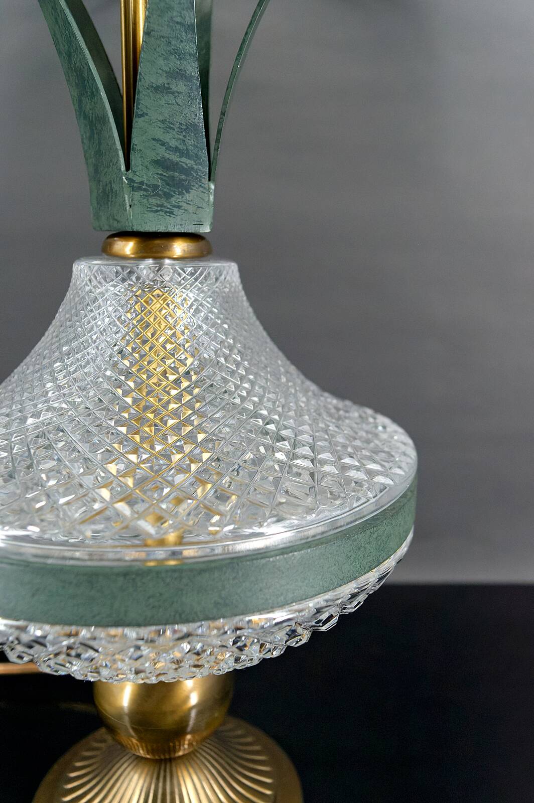 Lampe Ananas en cristal et métal patiné, France, 1950