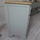 Buffet compacte avec 2 tiroirs, 2 portes,  réenchanté en vert de gris.