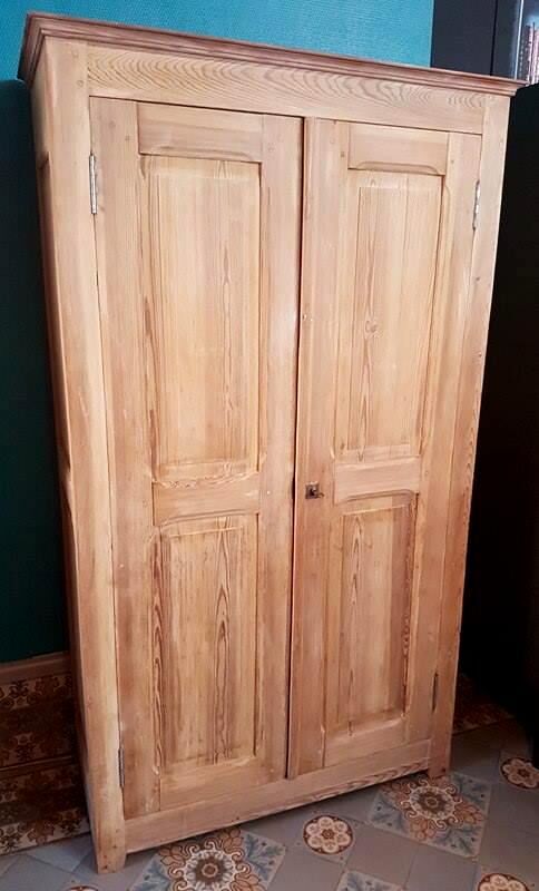 Ancienne Armoire Parisienne