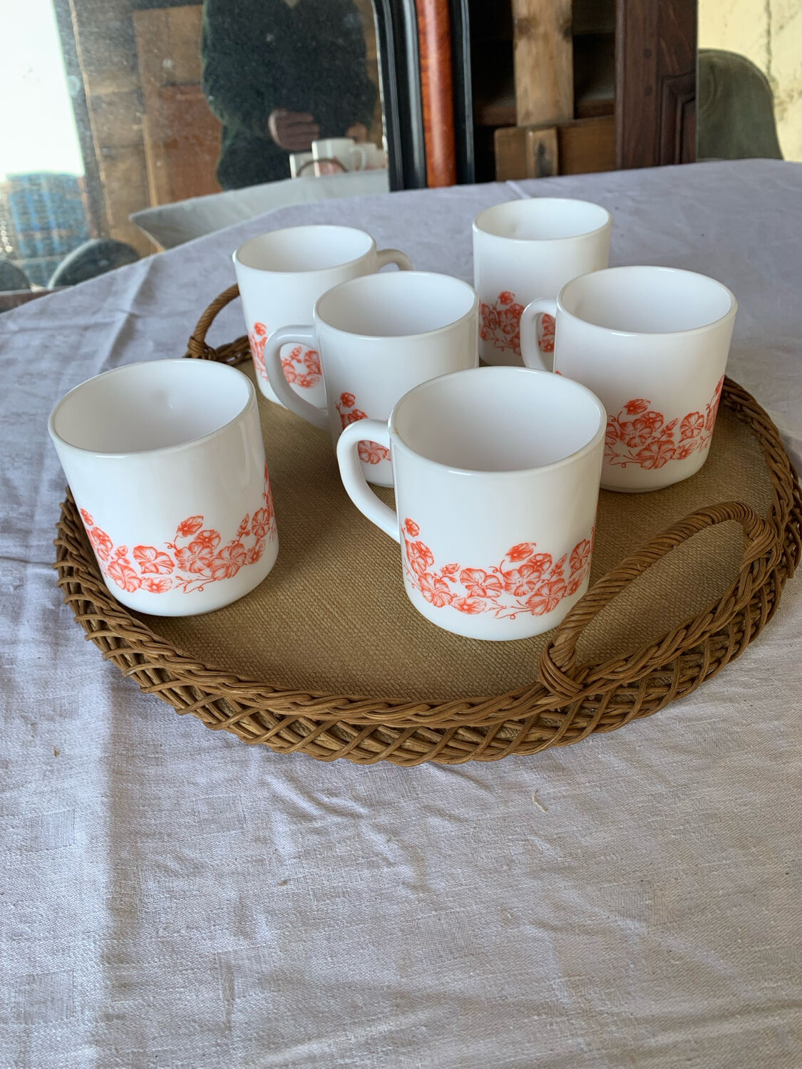 Set of 6 vintage Arcopal cups