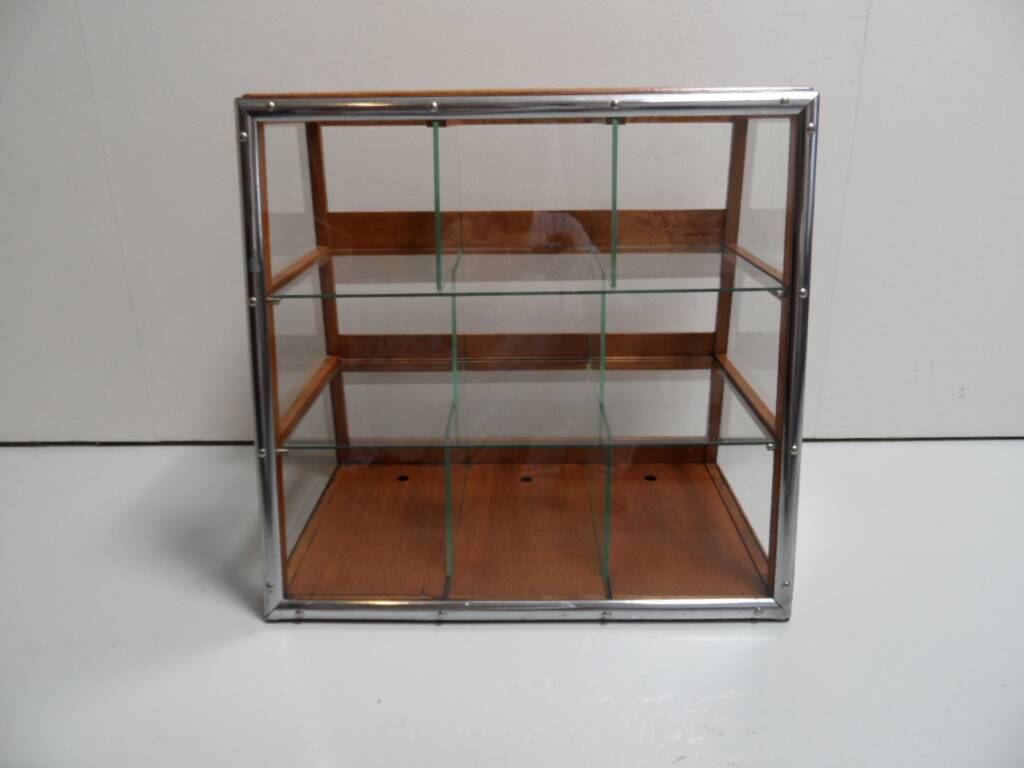 Vitrine de boulangerie vintage