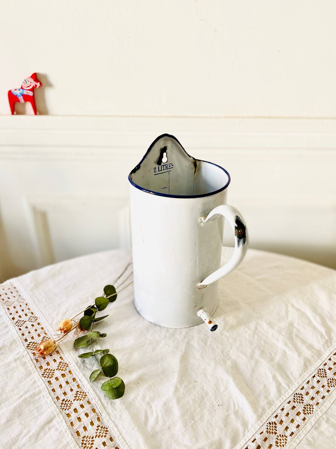 Old medical fountain in white enameled sheet metal