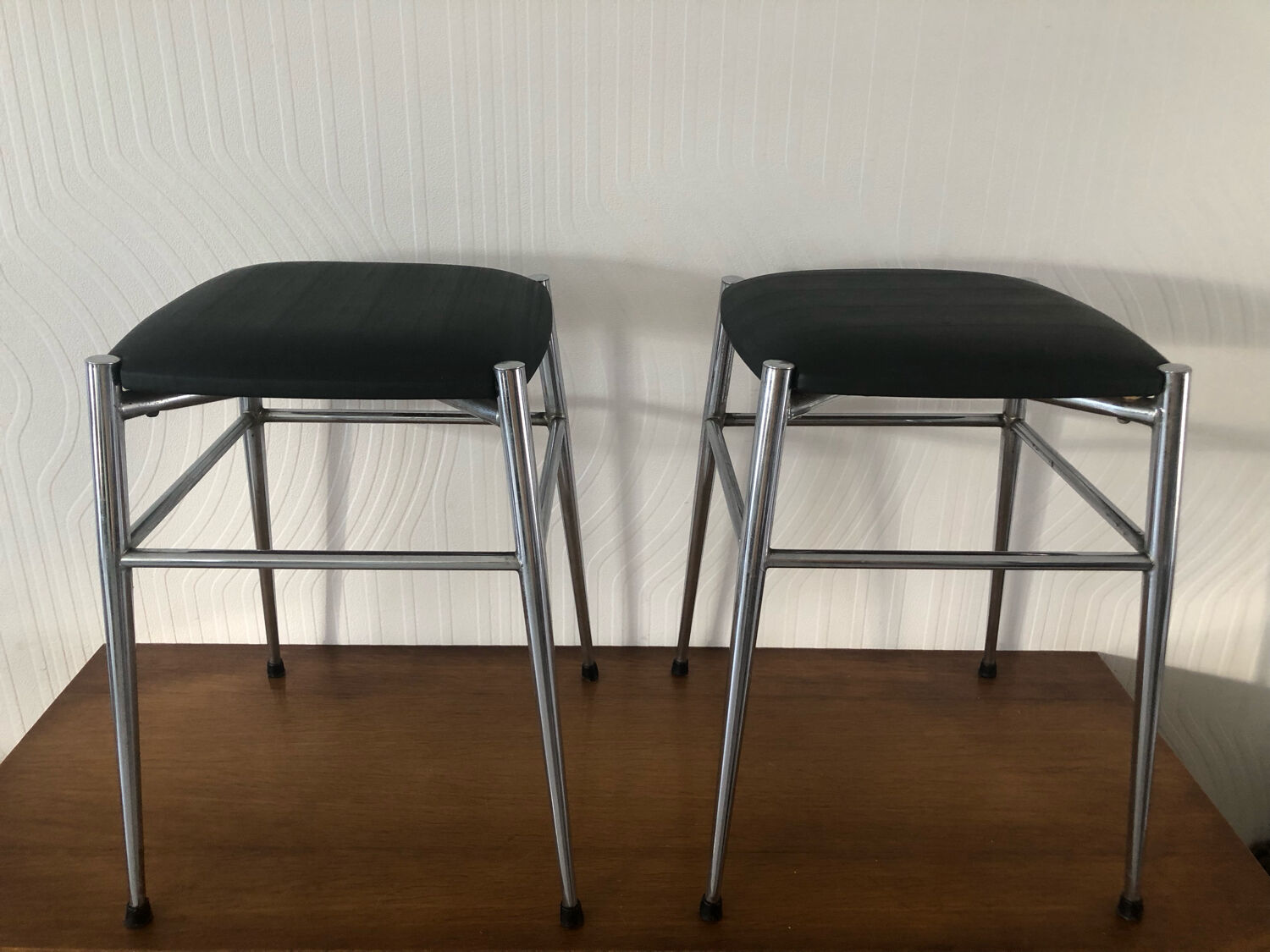 2 stools vintage metal black seat