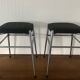 2 tabourets vintage métal assise noire