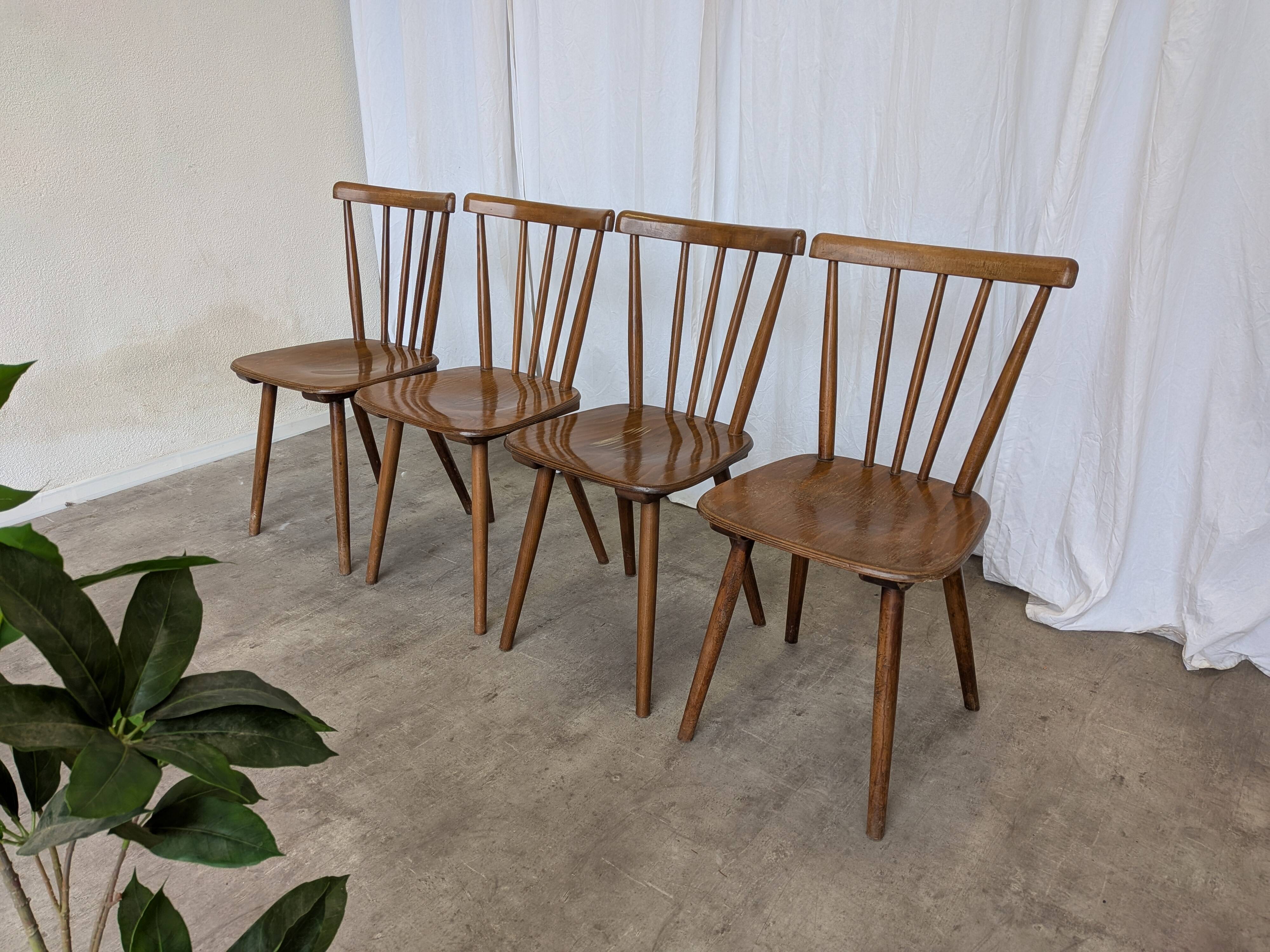Ensemble de 4 chaises de salle à manger Windsor vintage : en bois des années 50 / STOL Kamnik