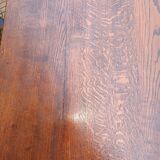 Table en bois tourné
