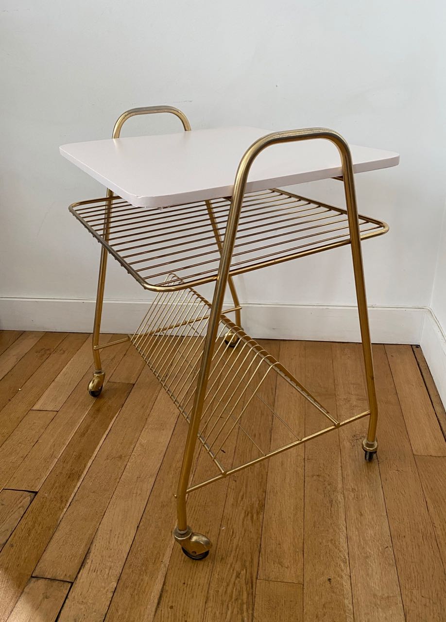 Storage-vinyl extra table