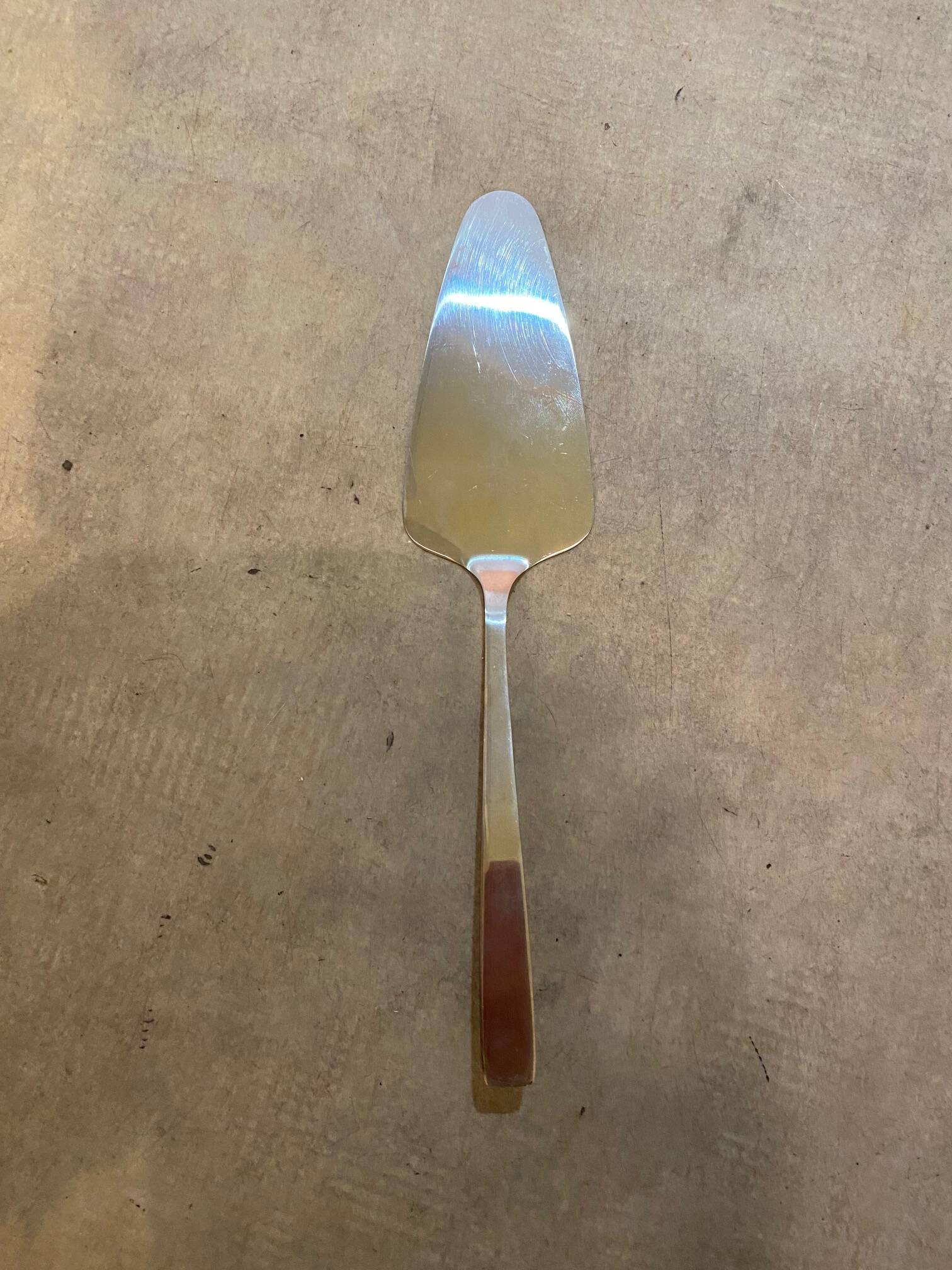 Guy degrenne stainless steel pie server guest star model