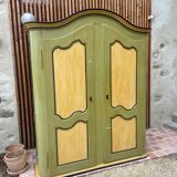 Grande armoire ancienne