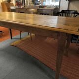Farm table