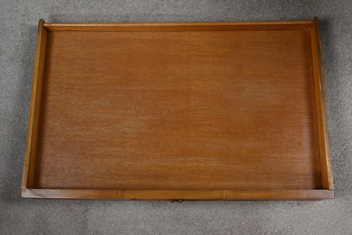 Table bureau en noyer, maison Henry Geneste – 1ère partie XXe