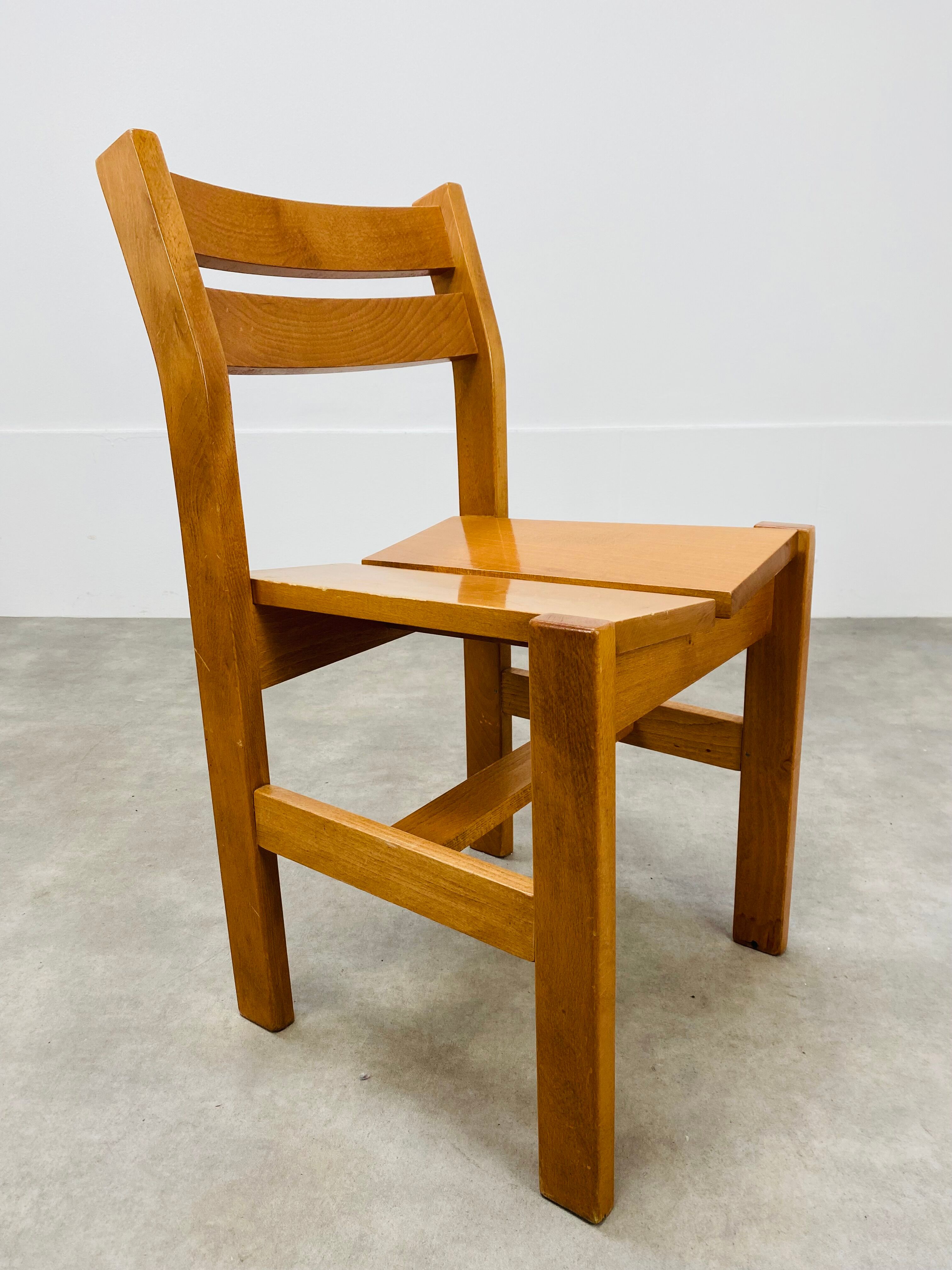 3 homemade chairs Regain selection Perriand for Les Arcs 1600