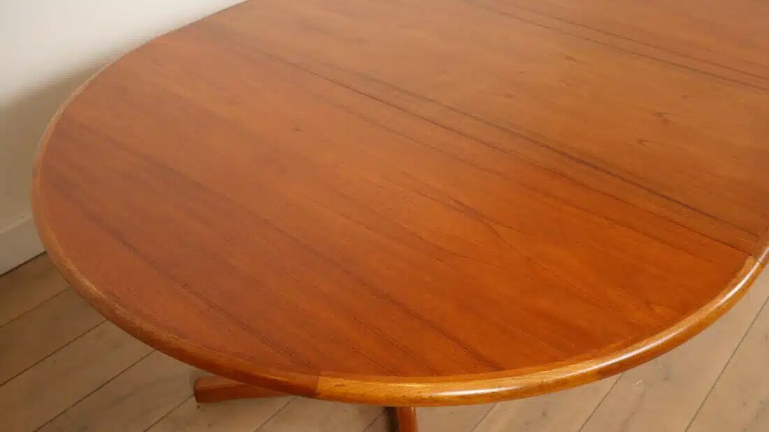 Vintage round dining table | extendable | teak | 121-173 cm