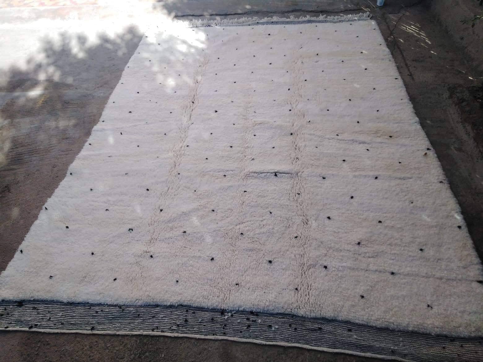 Mrirt rug, 100% virgin wool, 320x240cm