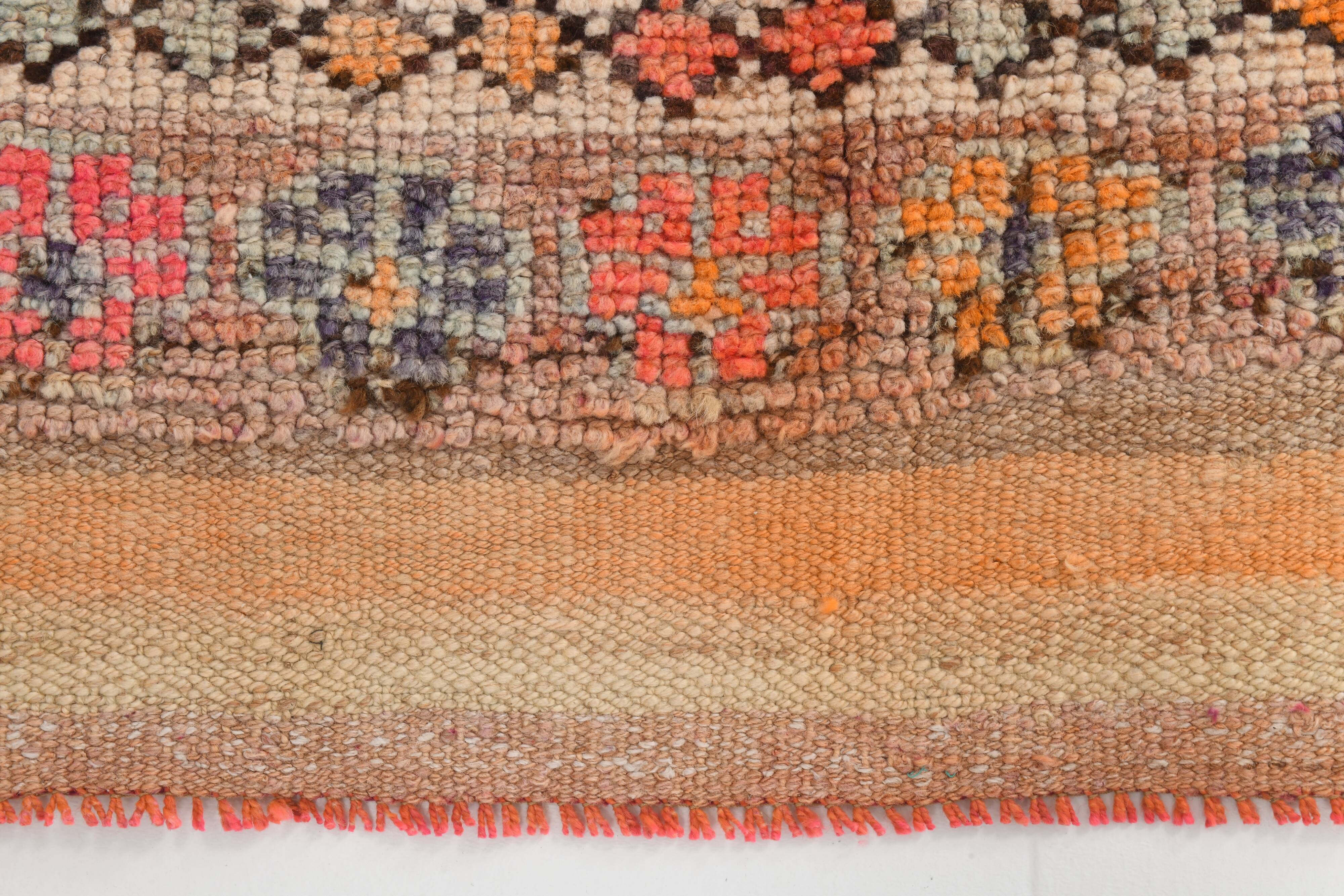 Tapis de couloir oriental vintage rose