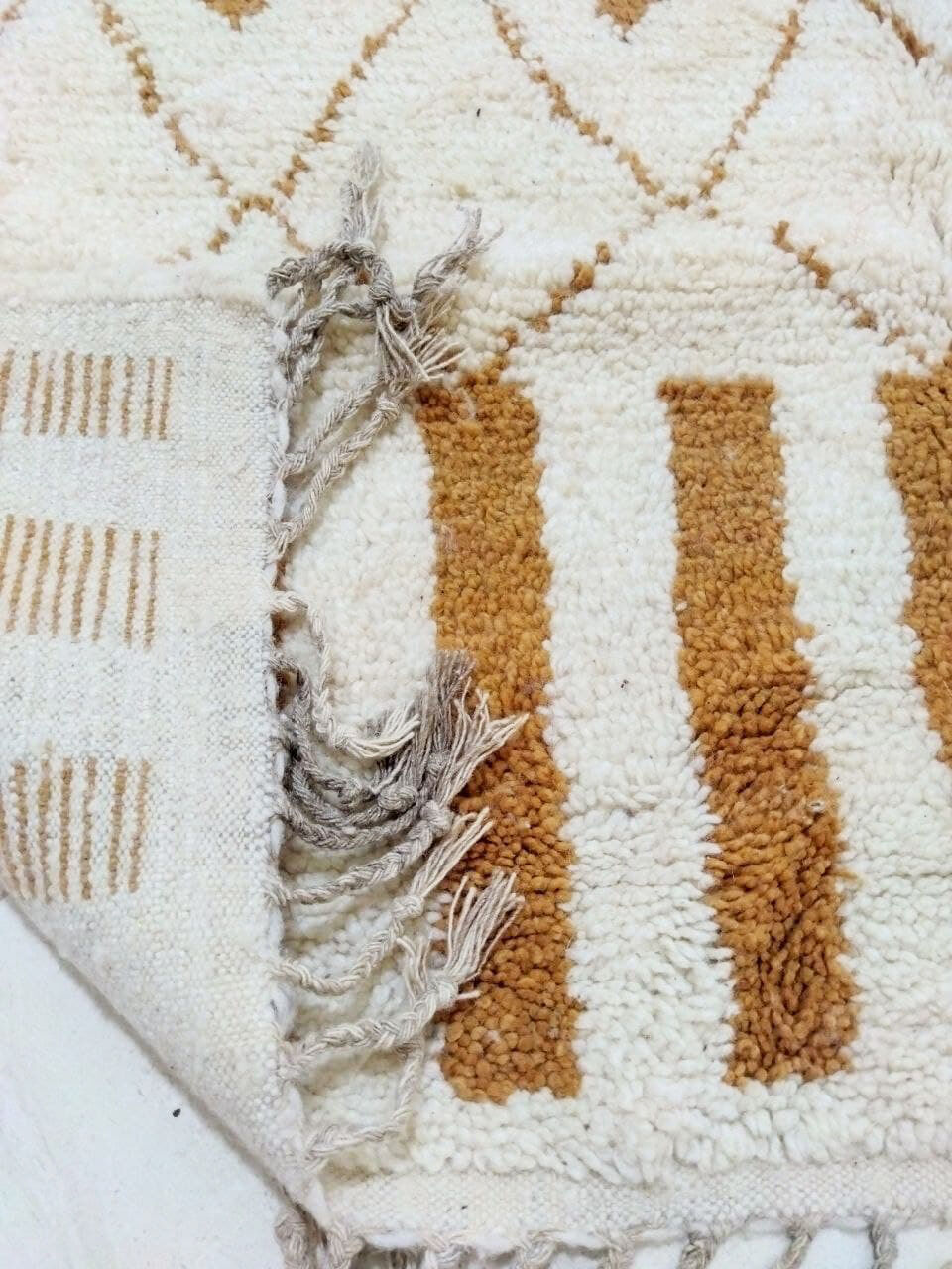 Berber tribal brown carpet 255 x 155 cm