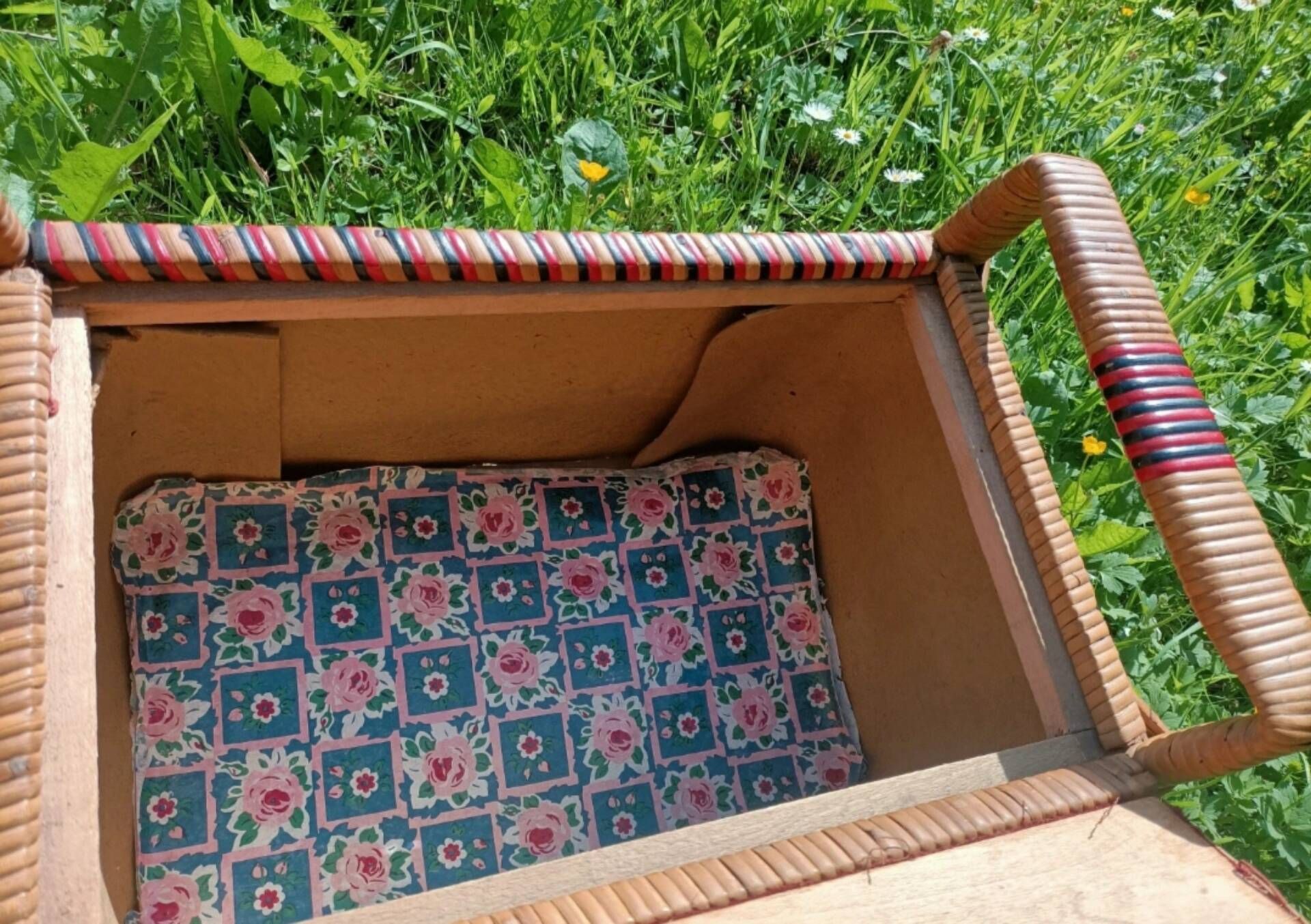 Retro stool chest