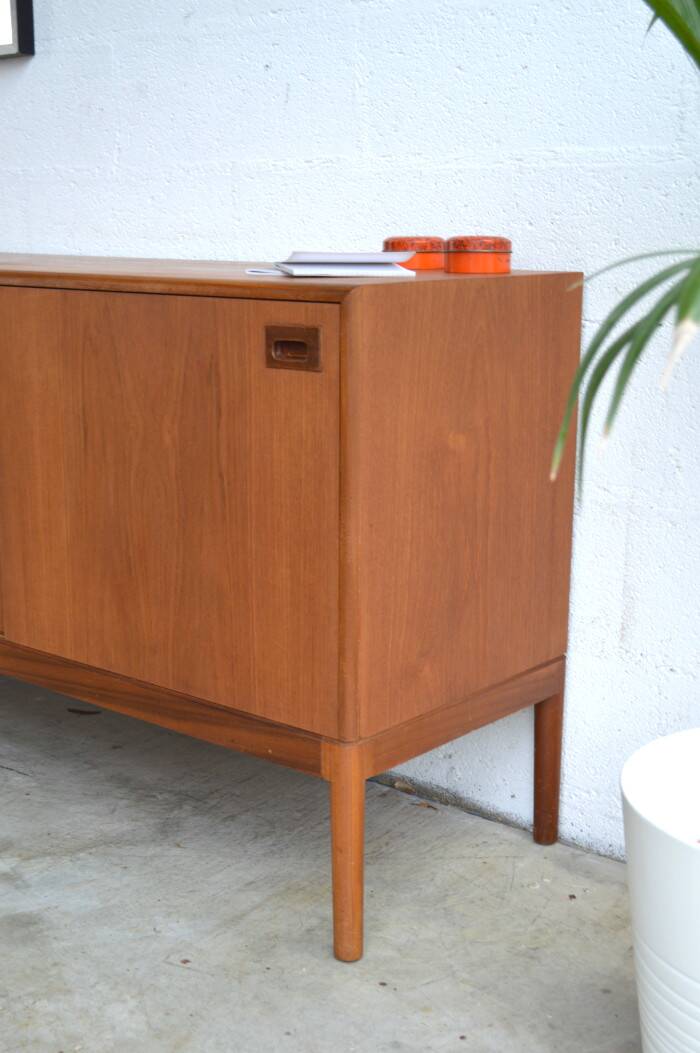 Danish vintage enfilade * Sliding doors * 183 cm *