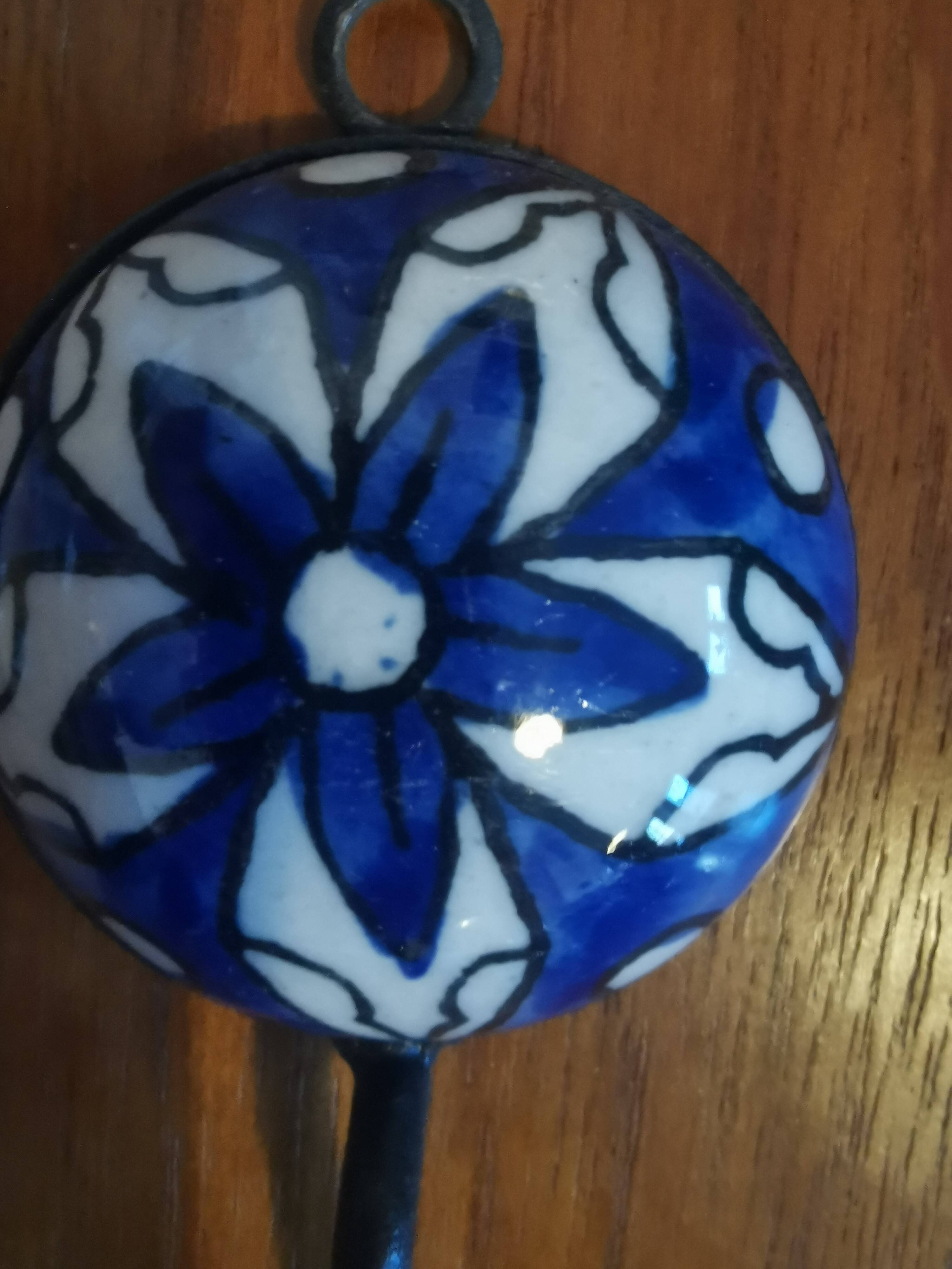 Set of 3 ceramic coat hooks