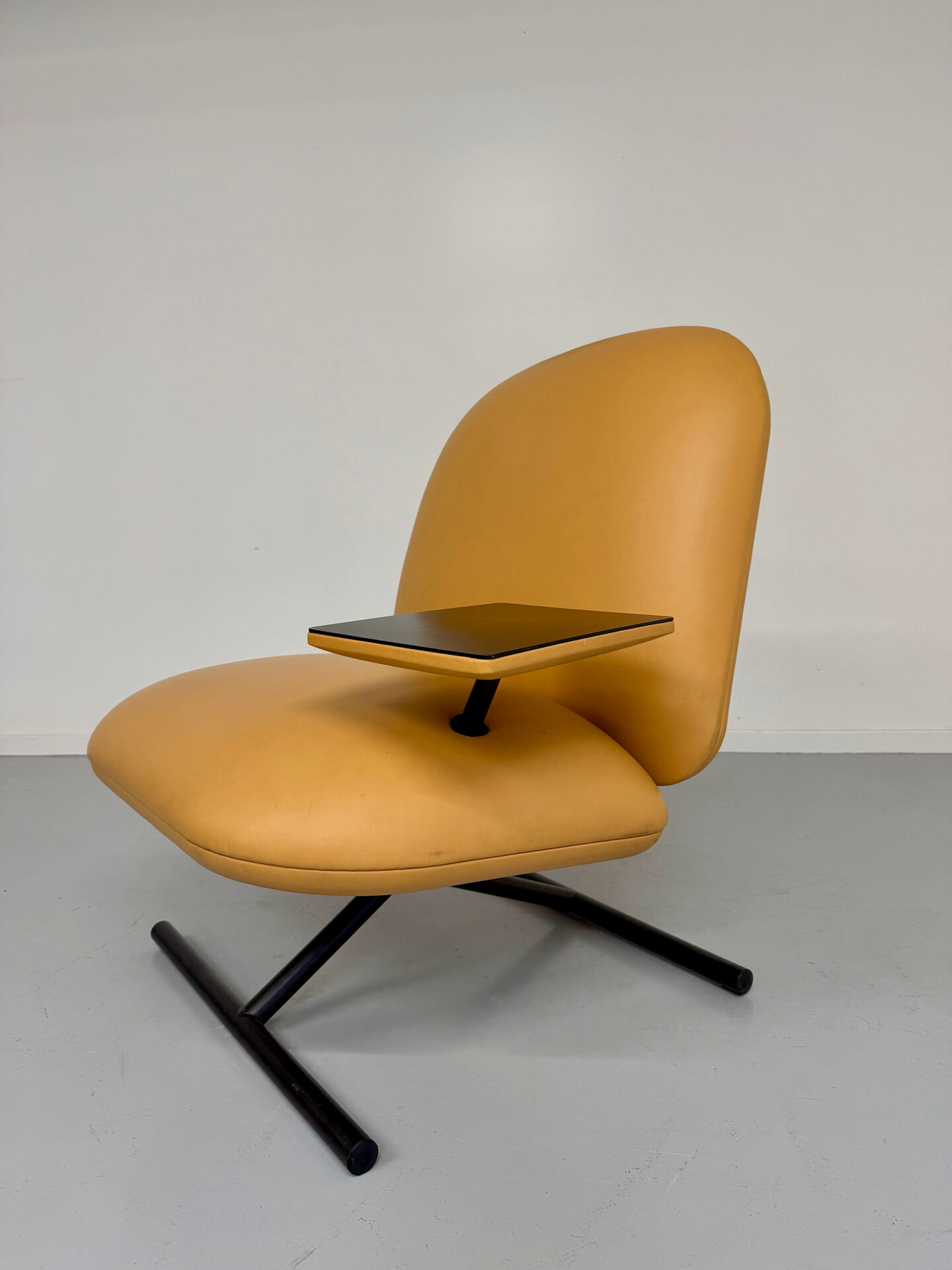 Touch armchair design by Jean Nouvel Poltrona Frau – circa 2000 vintage