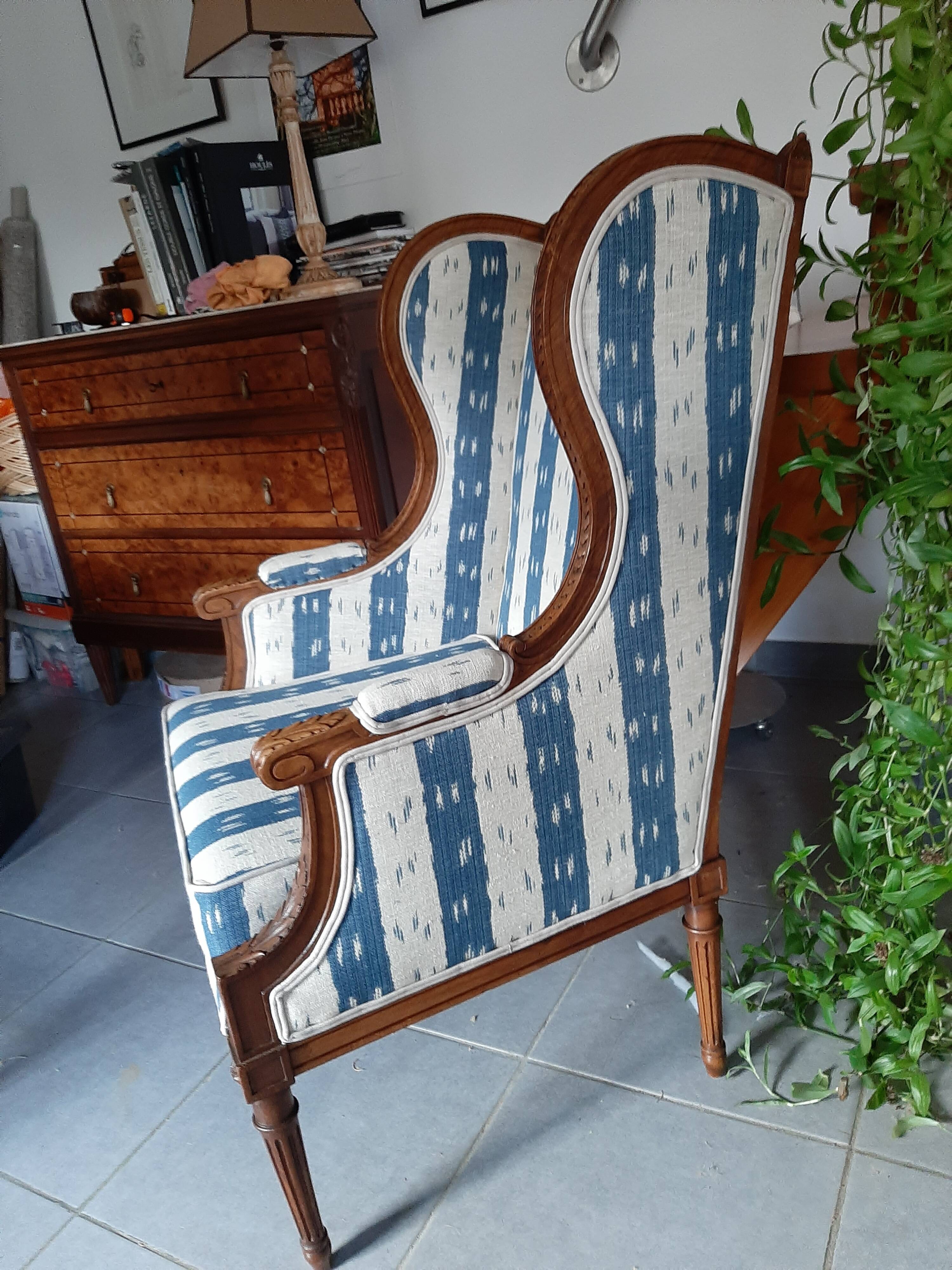 Fauteuil Bergère à oreilles, style Louis XVI