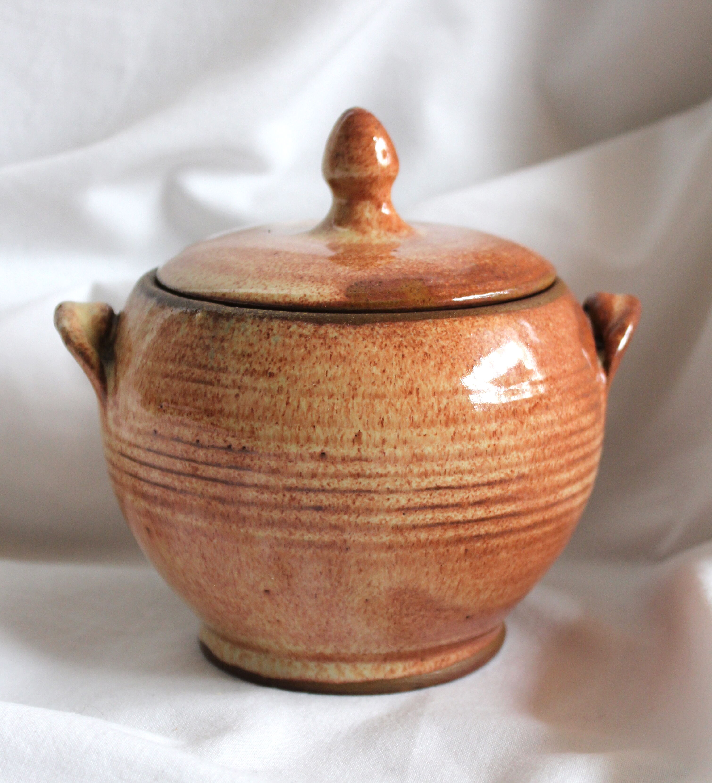 Ceramic sugar bowl