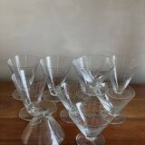 10 glasses with scroll decoration