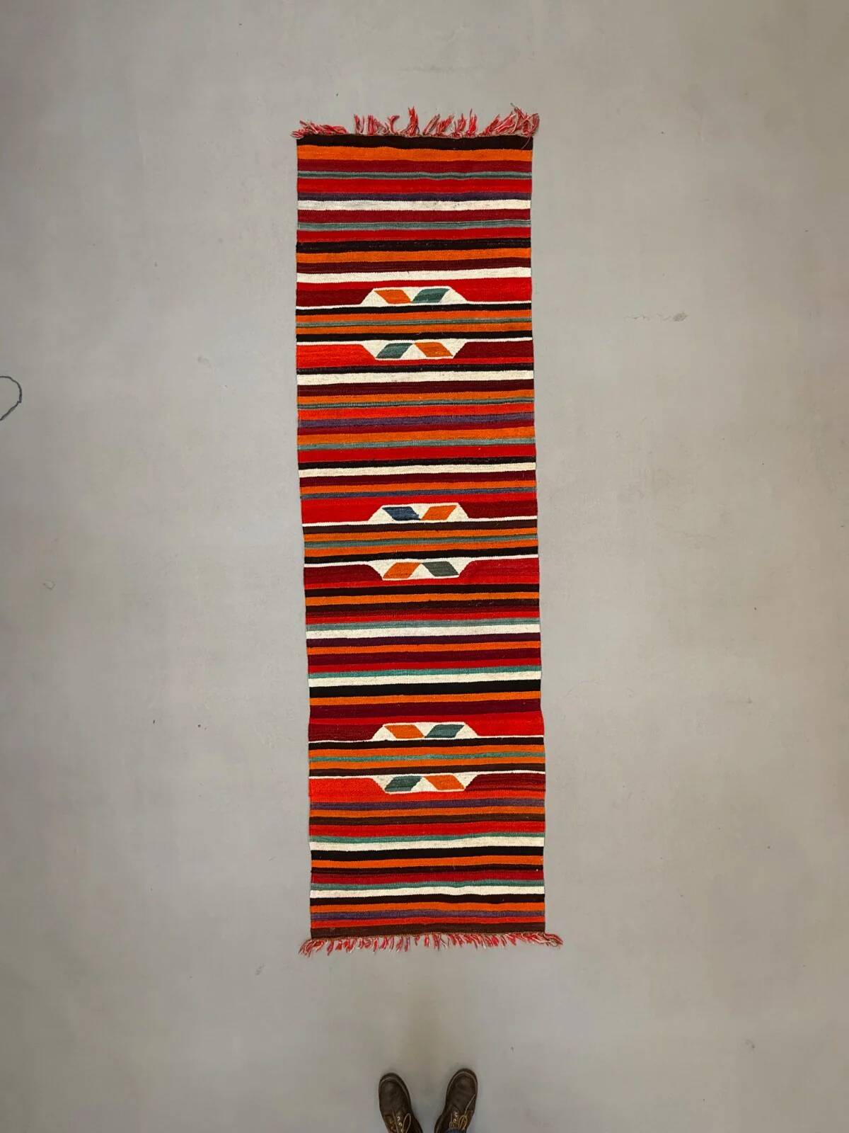 Turkish kilim runner 310x91 cm, vintage kelim rug, long and narrow 2513