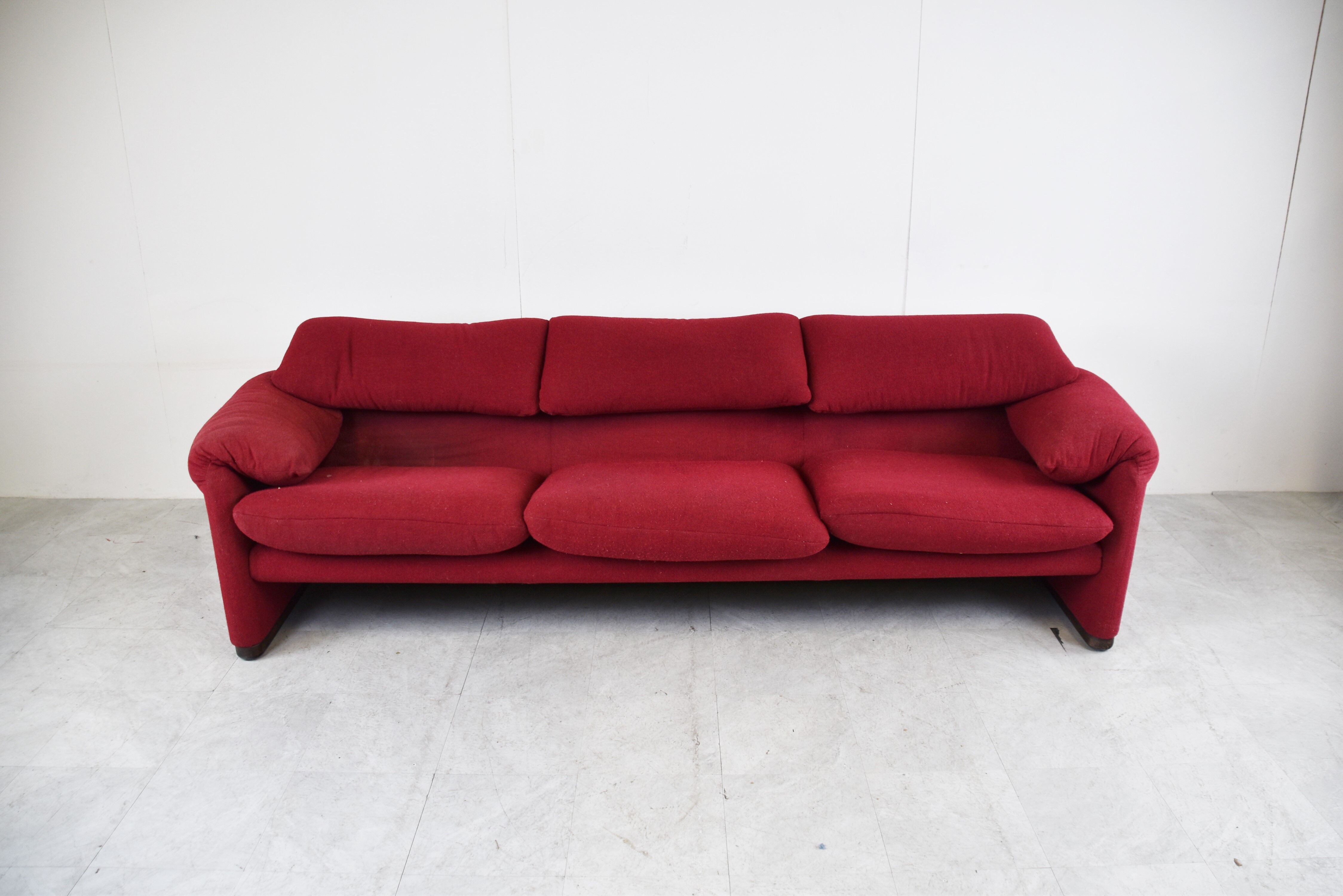 Maralunga 3 seater sofa by Vico Magistretti for Cassina