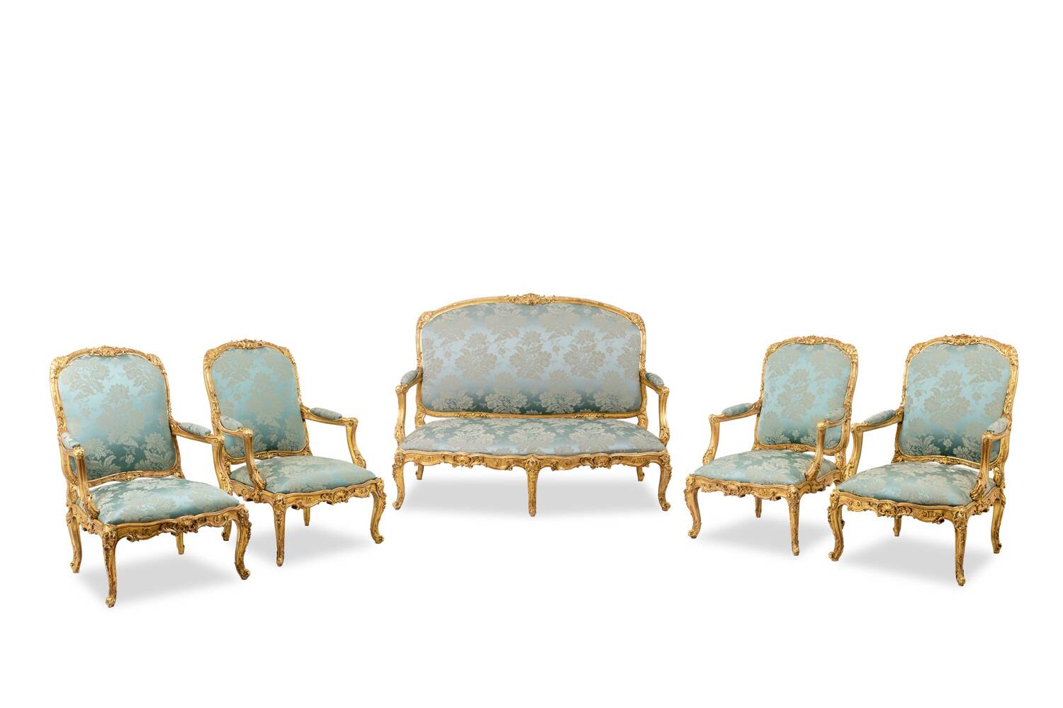 Salon de style Louis XV à chassis en bois doré. Circa 1880.