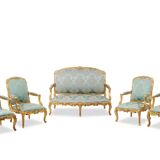 Salon de style Louis XV à chassis en bois doré. Circa 1880.
