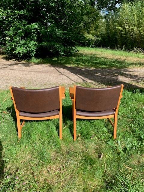 2 Hans Wegner armchairs - Denmark 1960s