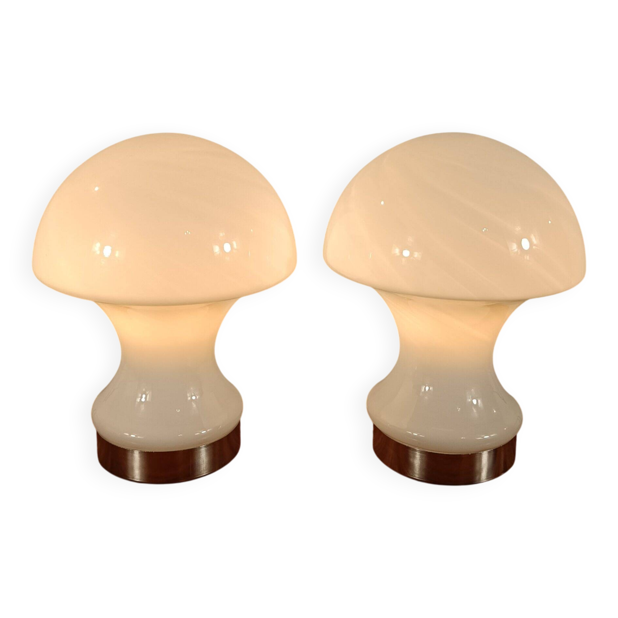Set of 2 mushroom table lamps in opaline glass