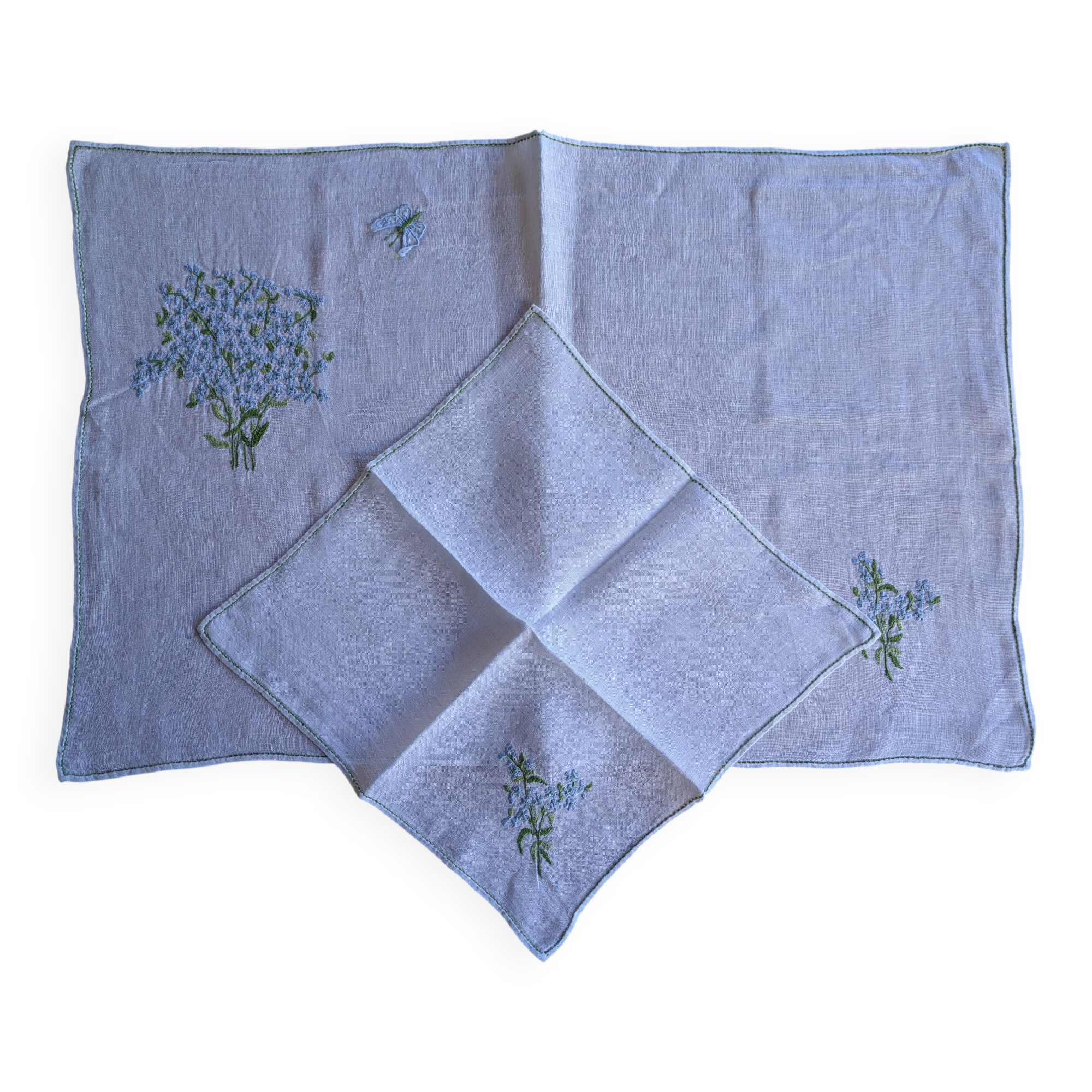 Hand-embroidered table duo in linen voile – Azure Bouquet & Butterfly