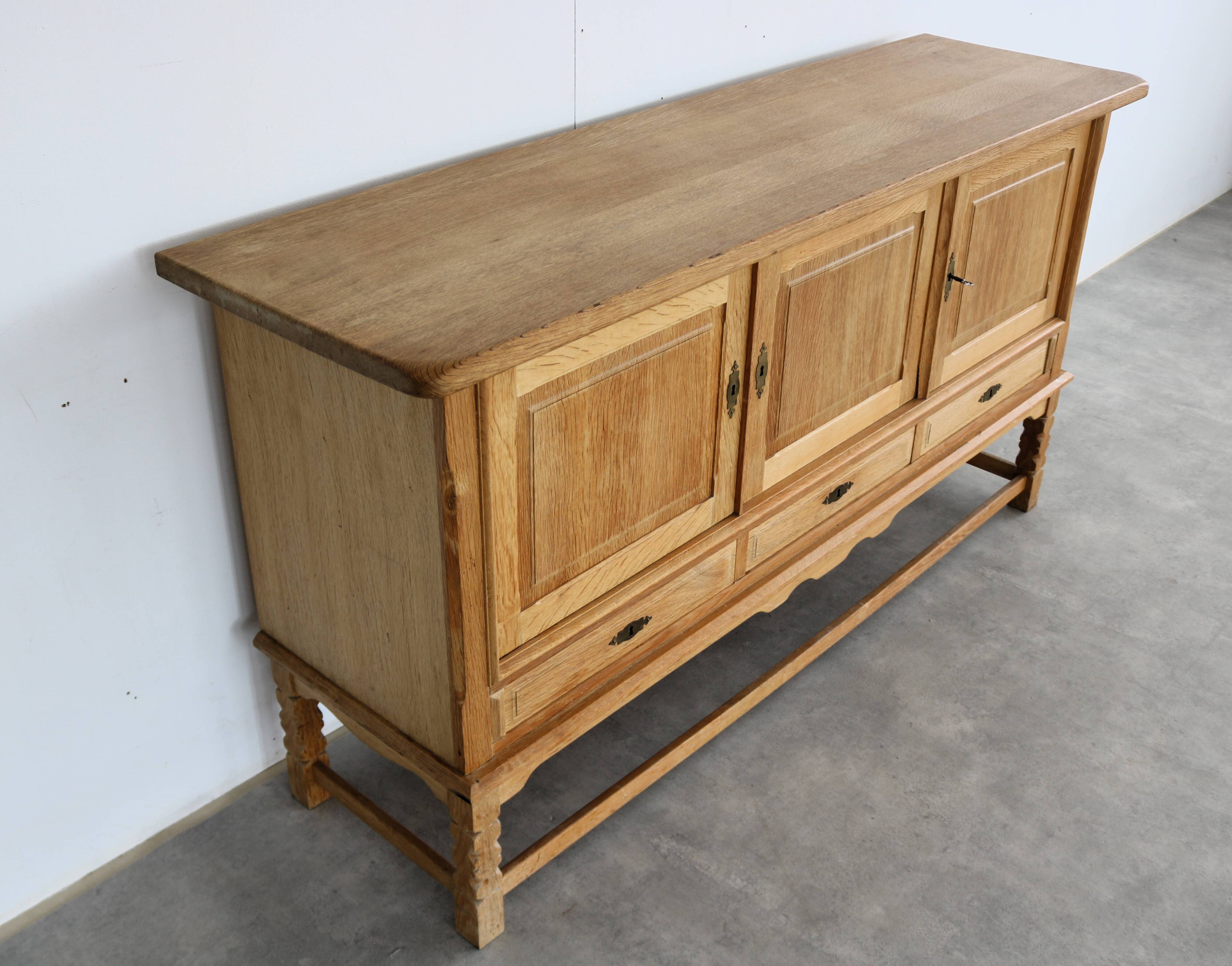brutalist sideboard | oak | sideboard | 60s | Danish (2)