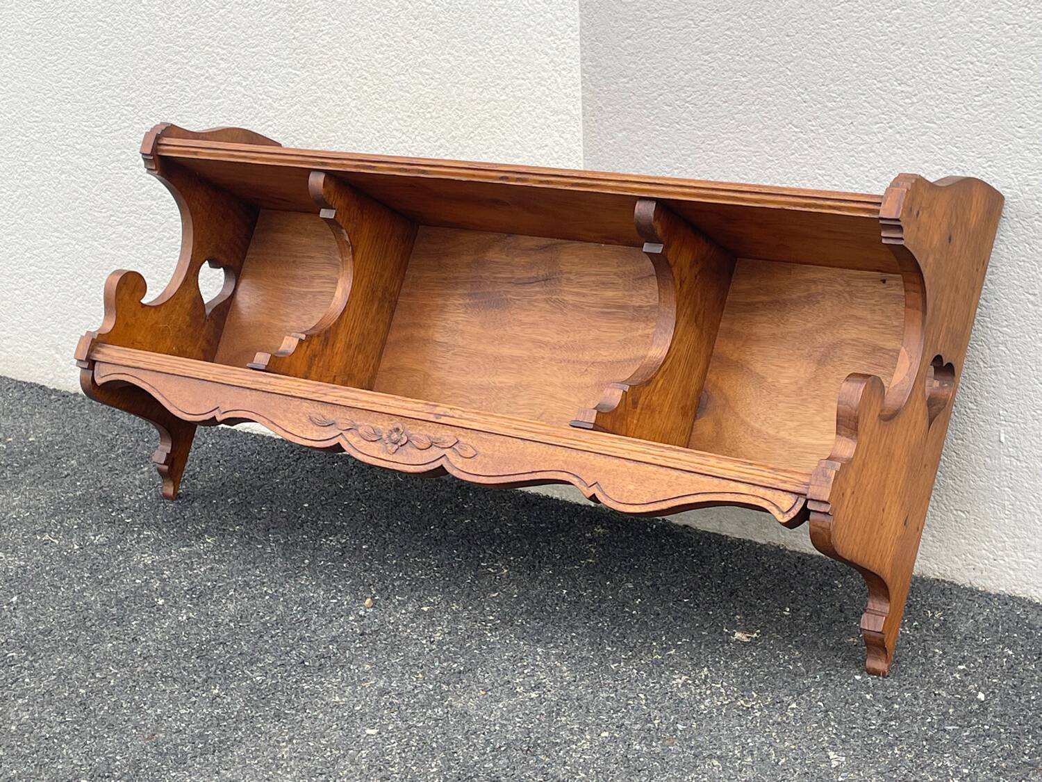 Early 20th-century display cabinet.