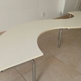 Vintage tripod coffee table in chrome and formica from the 1980s.