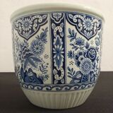 Boch earthenware pot cache
