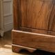Commode d’époque Louis-Philippe en ronce de noyer, milieu du XIXe siècle